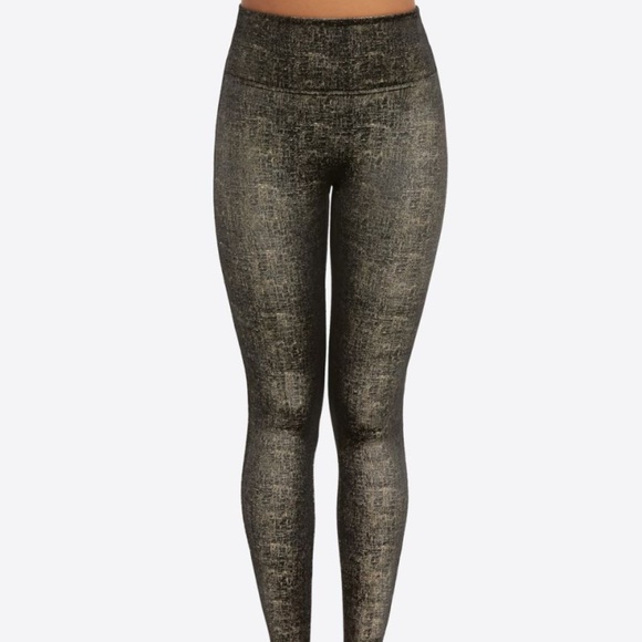 SPANX Pants - SALE ⬇️ NWT Spanx Velvet Black Gold Shine Legging